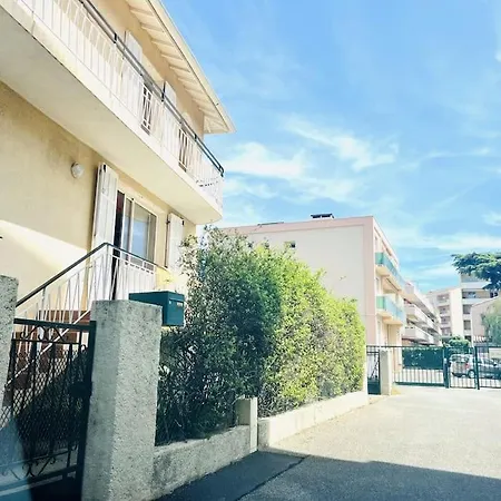 La Bibiche - Tout Confort Proche Mer Et Centre Ville Апартаменты *